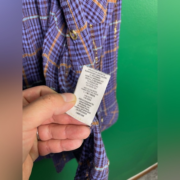 Free People Break My Stride Cotton Gauze Oversized Purple & Gold Button Down L - Picture 8 of 12